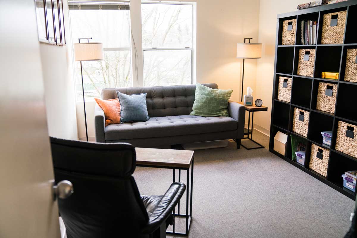 Educational workshops for parents, couples, and clinicians